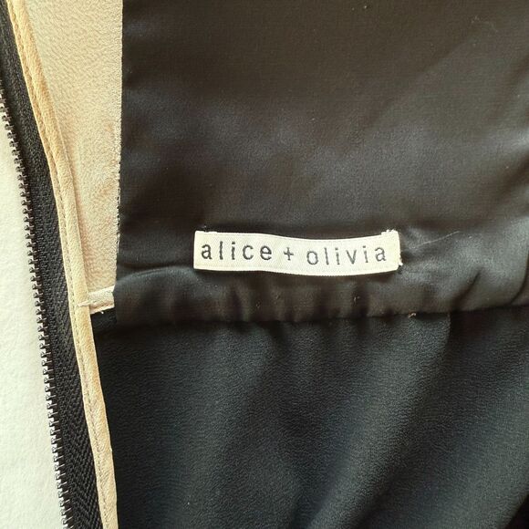 Alice + Olivia Londyn Sheer Panel V-Neck Sleeveless Wide Leg Jumpsuit in Black 2 - Picture 7 of 12